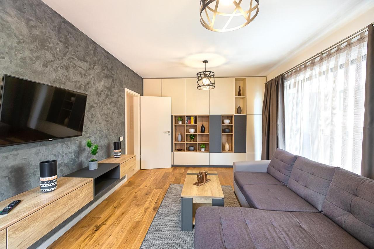Cosmopolit Booking Брашов Екстер'єр фото
